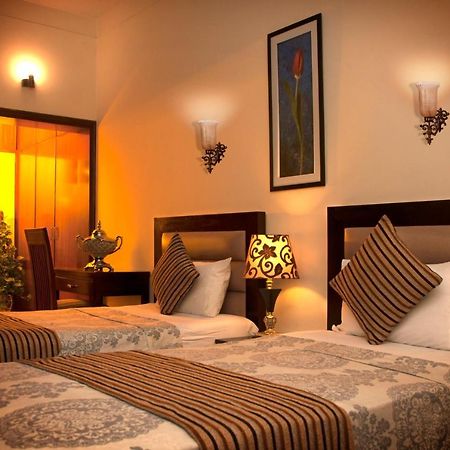 Royal Elegance Hotel Лахор Экстерьер фото