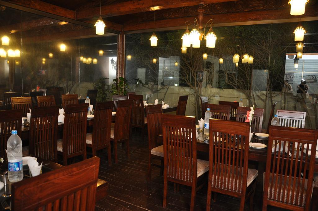 Royal Elegance Hotel Лахор Экстерьер фото