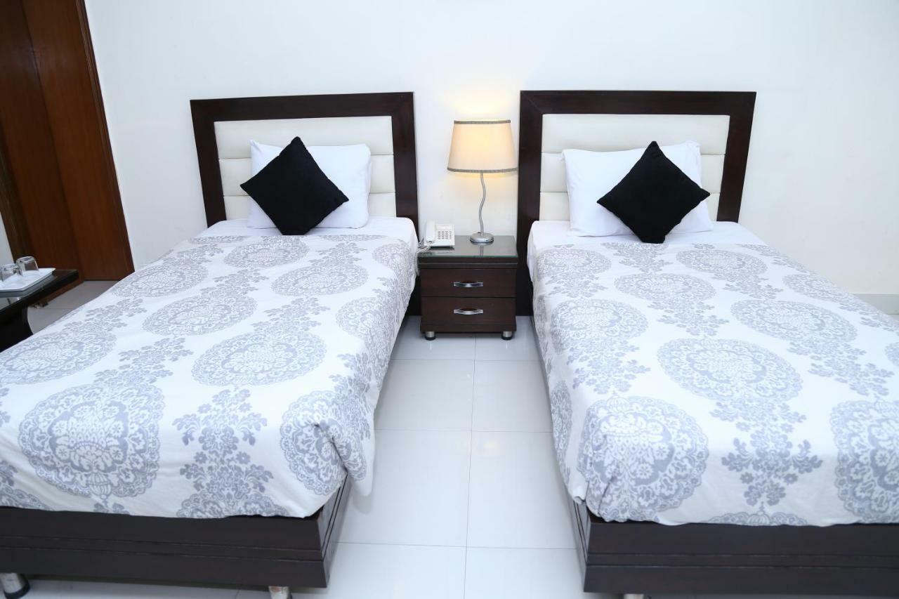 Royal Elegance Hotel Лахор Экстерьер фото